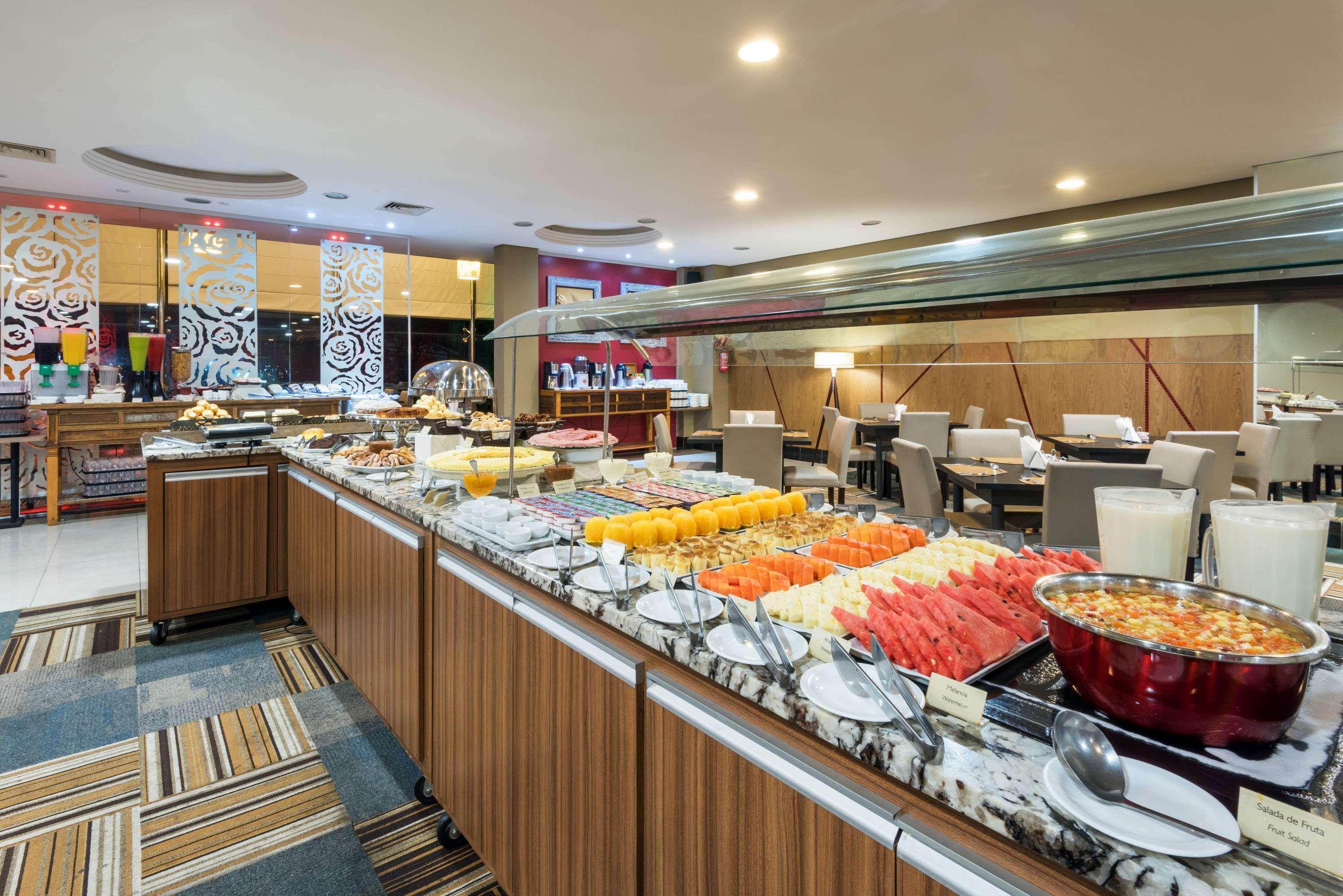 Wyndham Golden Foz Suites Foz do Iguacu Ngoại thất bức ảnh