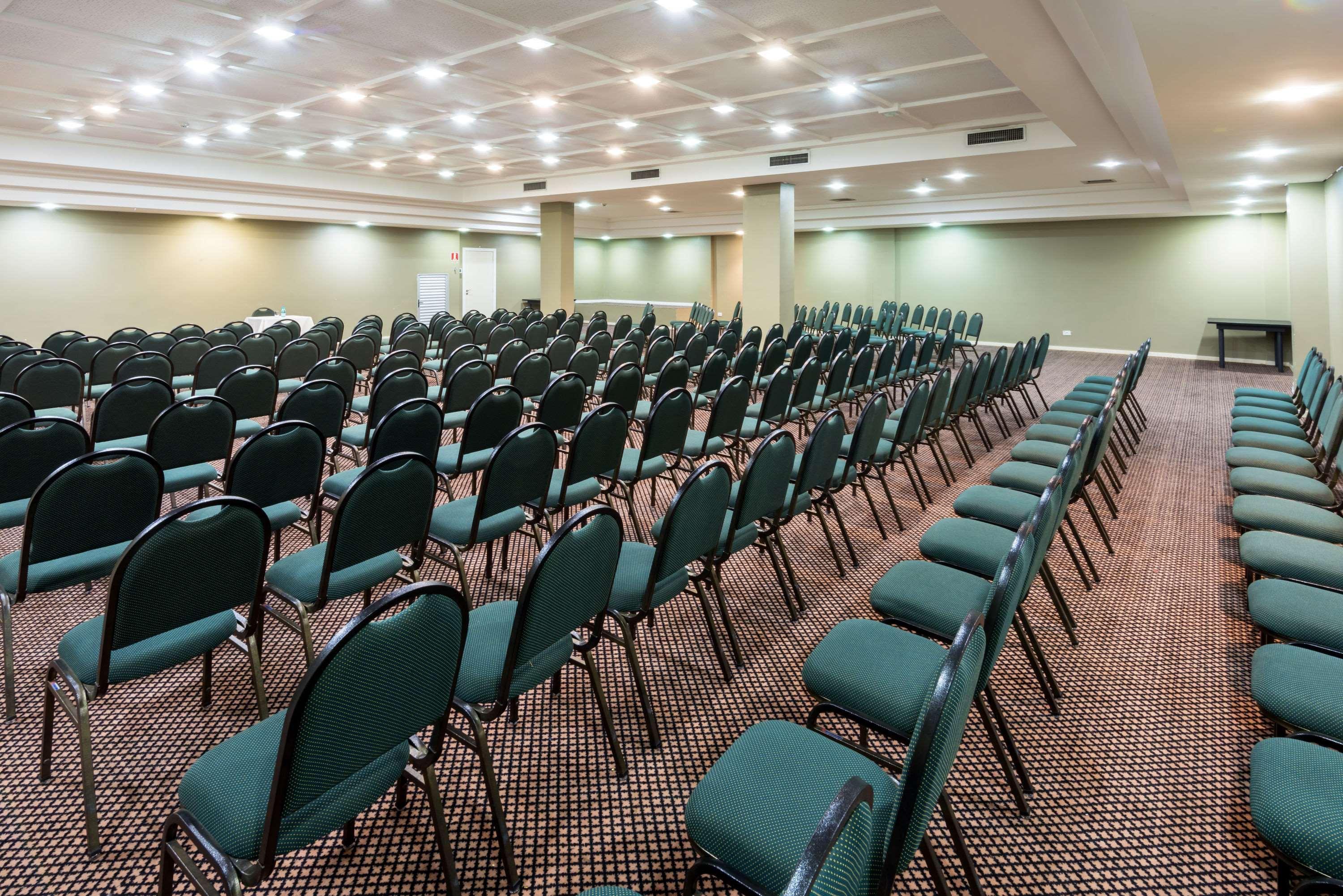 Wyndham Golden Foz Suites Foz do Iguacu Ngoại thất bức ảnh