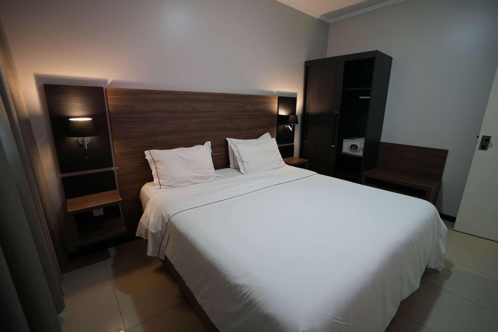 Wyndham Golden Foz Suites Foz do Iguacu Ngoại thất bức ảnh