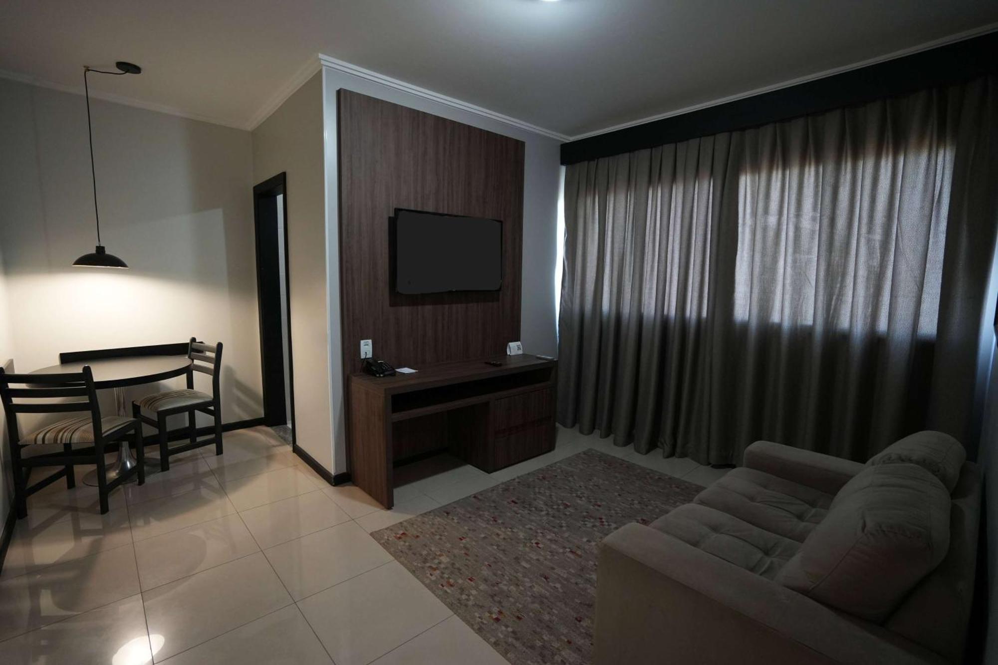 Wyndham Golden Foz Suites Foz do Iguacu Ngoại thất bức ảnh