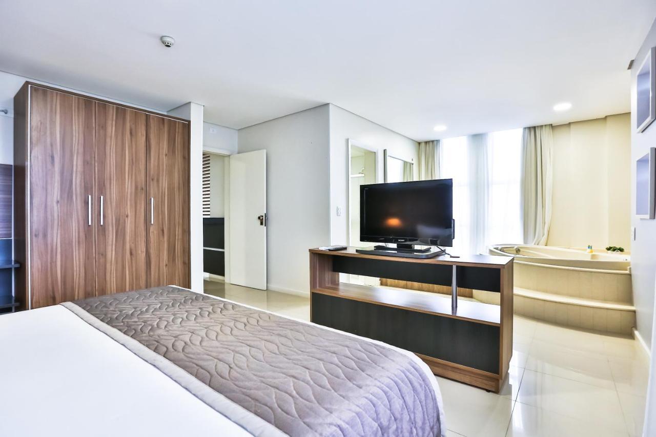 Wyndham Golden Foz Suites Foz do Iguacu Ngoại thất bức ảnh